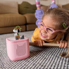 tonies - Camp Snoopy Tonie Figurine (Anglais)-Attacher magnétiquement des personnages peints à la main à la Toniebox, permettant aux enfants de changer de contenu facilement et par eux-mêmes.