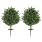 HOMCOM - Arbres de cyprès artificiels 24 po avec piquet de sol - vert - ensemble de 2-Ensemble de deux cyprès artificiels offrant un aspect réaliste et dense 