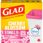Glad - Sacs à ordures, Très petits, 15 L -  Rose - Parfum de Fleur de cerisier - Paquet de 52-Découvrez Febreze fraîcheur et le délicieux parfum des cerisiers en fleurs grâce aux sacs à ordures GLAD garantis résistants. Ces sacs GLAD diffusent un parfum continu de fleur de cerisier, tandis que Febreze fraîcheur neutralise les mauvaises odeurs pour vous aider à donner un air de fraîcheur et de propreté à votre maison. D’une jolie couleur rose, ces très petits sacs à ordures sont parfaits pour la cuisine, la 
