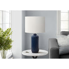 Monarch Specialties - Luminaire - 23 po H Lampe De Table - Céramique Bleue - Abat-Jour Ivoire / Crème - Contemporain - Moderne-L'interrupteur pratique à bouton rotatif marche/arrêt fonctionne avec une ampoule standard de 100 W (non incluse), pour éclairer et illuminer un salon, une chambre à coucher ou un bureau dans une ambiance accueillante
