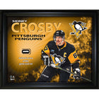 Frameworth - Sidney Crosby Penguins de Pittsburgh PhotoGlass avec filet de match - 20 po l x 16 po H-Sous licence officielle de la LNH et de l'AJLNH mettant en vedette Sidney Crosby - triple champion de la Coupe Stanley et meilleur marqueur de l'histoire des Penguins de Pittsburgh avec 1724 points en carriere