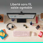 Logitech - MK270 Combo Clavier et Souris Sans Fil - Rose-Tapez avec Confort : Le design de ce clavier crée une expérience de frappe confortable grâce aux touches silencieuses et sa taille standard, touches F, pavé numérique et touches directionnelles