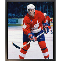 Frameworth - Mario Lemieux serie classique 1987 Coupe Canada - toile encadree - 18.5" x 22.5"-Toile de hockey Equipe Canada sous licence officielle mettant en vedette Mario Lemieux lors de la legendaire Coupe Canada 1987