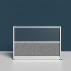 Luxor - Mur modulaire 70 x 48 - Cadre gris large, fenêtre givrée, PET gris frais-Améliore la diffusion de la lumière tout en réduisant les distractions