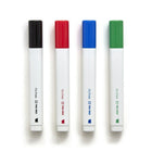 TRU RED - Marqueurs à Effacement Sec - Pointe Biseautée - Couleurs Variées - Paquet de 4-Pointe biseautée polyvalente qui trace des traits minces ou épais