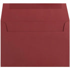 JAM Paper - Enveloppes d'invitation A9 - 5,75 x 8,75 - rouge foncé - Paquet de 50-Caractéristiques de l'enveloppe : Fermeture en gomme à rabat droit, finition en papier lisse de haute qualité