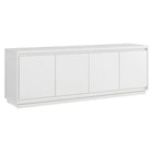 Hudson&Canal - Meuble TV Presque pour téléviseurs jusqu'à 75" - Blanc-Comprend quatre portes biseautées avec des armoires fermées et 4 étagères pour un grand rangement