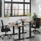 LjubLjana - Bureau assis-debout à hauteur réglable électrique de 53 po - Bois-La nouvelle conception supérieure divisée horizontalement assure une configuration robuste avec la commodité de l'expédition de l'ensemble du bureau dans une seule boîte