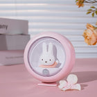 MiPow - Veilleuse LED à capteur de vitesse Miffy sous licence officielle - Jaune-Offre des options d’installation flexibles incluant fixation magnétique cordon de suspension et utilisation sur table pour salles de bain cuisines placards et escaliers