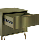 Manhattan Comfort - DUMBO 20,07" Table de nuit moderne 2 tiroirs - Vert olive - Lot de 2-Pieds évasés en métal doré élégants ajoutant une touche de design mode et de durabilité