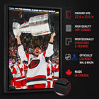 Frameworth - Sebastian Aho Toile encadrée 20 po H x 29 po l Carolina Hurricanes Champions de la Coupe Stanley 2026 - Sous licence officielle LNH/AJLNH-7