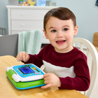 LeapFrog - Ordi-tablette p'tit genius touch -Français-Le clavier contient les 26 lettres en ordre alphabétique et les nombres jusqu'à 10. Une fois en mode tablette, l'écran devient tactile