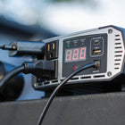 Cobra - Convertisseur de puissance professionnel 3000 watts avec télécommande-La protection GFCI intégrée coupe l'alimentation de l'onduleur pour votre sécurité en cas d'humidité.