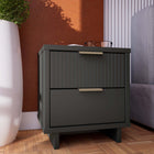 Manhattan Comfort - Table de nuit moderne Granville 46 cm à 2 tiroirs - Gris foncé-Comprend 2 tiroirs à extension totale avec tiroir supérieur conçu avec des lignes nervurées verticales en bois massif