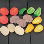 Yellow Door - Pierres de jeu sensorielles - Garnitures de pizza-Accessoire de jeu de rôle inspirant, ils peuvent également être utilisés pour créer des motifs et raconter des histoires.