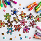 Pencil Grip - Bâton de peinture à la détrempe solide, couleurs classiques, paquet de classe de 96-Le pack de classe comprend 96 bâtons, 8 de chacune des 12 couleurs