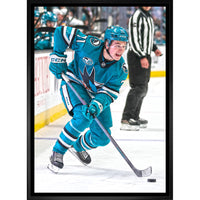 Macklin Celebrini San Jose Sharks - Toile encadree - 22" x 31"-Impression sur toile de qualité supérieure avec bordures enveloppées