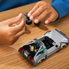 LEGO - Speed Champions La machine à voyager dans le temps de Retour vers le futur-Parmi les détails authentiques tirés du film, on retrouve le convecteur temporel et le calculateur temporel