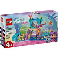 LEGO - Gabby's Dollhouse Les aventures aquatiques de Gabby-sirène -Créature marine pour les enfants de 4 ans et plus - Filles et garçons qui aiment Gabby et la maison magique de DreamWorks Animation peuvent rejoindre leurs amis félins préférés pour jouer sous la mer avec Les aventures aquatiques de Gabby-sirène