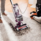 Shark - Aspirateur filaire AZ3000C-La brosse autonettoyante permet un ramassage puissant des poils d'animaux sans les envelopper