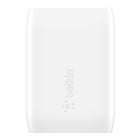Belkin - Chargeur mural 30 W USB-C PD 3.0 rapide pour téléphone -DURABLE ET PRÊT À VOYAGER : Notre chargeur mural Belkin a été conçu dans un souci de durabilité et présente un design adapté aux voyages, car il est compact, léger et doté de broches pliables (États-Unis uniquement).