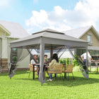 Outsunny - Tente gazébo pliante 11 pi l x 11 pi L à toit souple à 2 niveaux avec moustiquaire - Gris clair-Poteau de débordement prolongé offrant une ombre supplémentaire