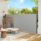 Outsunny - Store latéral rétractable - 13 pi x 5 pi - gris clair-Auvent rétractable : vous pouvez dérouler ou remonter le store en toute fluidité
