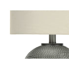 Monarch Specialties - Luminaire - 19 po H Lampe De Table - Résine Grise - Abat-Jour Ivoire / Crème - Moderne-Un assemblage mineur est nécessaire grâce aux instructions illustrées incluses. fabriqué avec des matériaux durables, il bénéficie d'une garantie limitée de 2 ans contre les défauts de fabrication, pour votre plus grande satisfaction