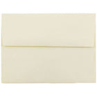 JAM Paper - Enveloppes d'invitation Strathmore A6 - 4,75 po x 6,5 po - Vélin ivoire - 50/paquet (900913185I)-Vélin ivoire
