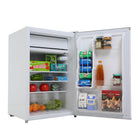 BLACK+DECKER - 4,3 pi³ Mini-frigo autonome avec congélateur, blanc-Caractéristiques pratiques : la porte réversible et les pieds de nivellement réglables garantissent un placement flexible qui est parfait comme réfrigérateur de chambre, petit réfrigérateur pour le bureau, réfrigérateur de dortoir ou mini-réfrigérateur compact