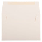 JAM Paper - Enveloppes d'invitation Strathmore A8 - 5,5 po x 8,125 po - Vélin blanc naturel - paquet de 50 (191205I)-Quantité : 50 enveloppes par paquet