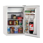 BLACK+DECKER - 2,5 pi³ Mini-frigo autonome avec congélateur, blanc-Rangement pratique : Notre petit réfrigérateur avec congélateur permet de ranger les restants, la nourriture, les boissons gazeuses, la bière et d'autres boissons avec un minimum d'énergie et un faible encombrement
