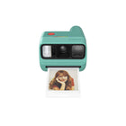 Polaroid - Appareil photo instantané Go 3e génération - turquoise-Flash plus puissant et photos de meilleure qualité en toutes circonstances. Grâce à une lentille repensée et plus profondément intégrée à l'appareil, vous obtenez moins de reflets, un meilleur contraste et des images plus nettes, même en plein soleil