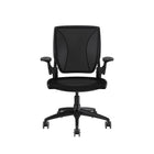 Humanscale - Fauteuil fonctionnel intelligent Diffrient World -En faisant appel aux lois de la physique, Diffrient a développé un dossier de siège qui fait abstraction d’un support lombaire séparé, qui tend à créer un point de pression et qui nécessite un réglage manuel. Équipé d’une résille dotée de la technologie de détection des formes, le dossier épouse parfaitement toute le galbe du dos de l’utilisateur, comme s’il était fait sur mesure pour lui.