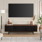 Hudson&Canal - Meuble TV Whitman pour téléviseurs jusqu'à 75 pouces - Noyer satiné/grain noir-Construit en acier robuste, en MDF et en PVC avec un corps au fini noyer satiné et des portes à grain noir