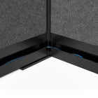 Luxor - Mur modulaire 53 x 48 - Cadre noir segmenté, fenêtre givrée, PET gris frais-Indice NRC supérieur à 0,85 pour le contrôle du son