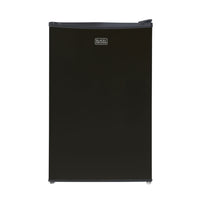BLACK+DECKER - 4,3 pi³ Mini-frigo autonome avec congélateur, noir-Compact et élégant : le design élégant et moderne - disponible en noir, en vinyle aspect inox et en blanc - est parfait pour les dortoirs universitaires, les bureaux, les garages, les bars à domicile, les petits appartements et les véhicules récréatifs