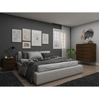Manhattan Comfort - Rockefeller commode haute et table de chevet style milieu du siècle - marron - ensemble de 2-Choisissez le design de votre poignée lorsque le produit est chez vous Option pour une poignée découpée ou un look affleurant
