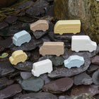 Yellow Door - Petits Véhicules Terrestres - Lot de 8-Créées à partir d'un mélange de pierres durable, elles sont suffisamment résistantes pour être utilisées à l'extérieur, quel que soit le temps !
