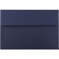 JAM Paper - Enveloppes d'invitation A8 - 5,5 x 8,125 - bleu marine - Paquet de 50-Ces enveloppes sont parfaites pour envoyer des invitations, des cartes de voeux, des RSVP, des cartes de remerciement, des cadeaux d'anniversaire, des remises de diplômes, des vacances et plus encore