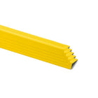 WeatherTech - Améliore l’adhérence dans les escaliers avec StairEdge - 29.5 po - Jaune - Paquet de 5-Le revêtement StairEdge est idéal pour les escaliers intérieurs en bois, en carrelage, en pierre, en béton ou en métal, qu’ils soient résidentiels ou commerciaux.