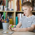 GoCube 2X2-Amusant, éducatif et technologique, le GoCube 2x2 est un excellent casse-tête et un cadeau de vacances idéal pour tous les âges et toutes les capacités.
