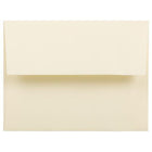 JAM Paper - Enveloppes d'invitation Strathmore A2 - 4,375 po x 5,75 po - vélin ivoire - paquet de 50 (900919415I)-Couleur : ivoire tissé.