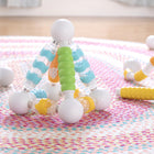 Guidecraft - Grippies Shake - construction et courbe - Ensemble de 70-L'ensemble de 70 pièces comprend des tiges en plastique souple surdimensionnées dans des designs droits, incurvés et en forme de hochet avec des textures douces uniques et des boules de connexion surmoulées.
