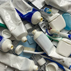 TerraCycle - Rebuts et emballage d'articles de soins dentaires - Zero Waste Box- Moyenne-Inclus : boîte de collecte durable imprimée en couleur avec doublure interne, étiquette d’expédition UPS prépayée pour le retour, et recyclage des déchets collectés.