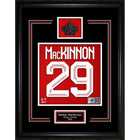 Frameworth - Nathan MacKinnon numero de chandail Hockey Canada 2026 - impression encadree - 16" x 20"-Impression du numero de chandail Hockey Canada 2026 sous licence officielle mettant en vedette Nathan MacKinnon