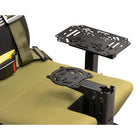 Next Level Racing - Siège de vol Pro Boeing Military Edition NLR-S039-Le cockpit comprend des plaques de vol avec une large plage de réglage, permettant un positionnement rapide et facile de la configuration idéale , roues pivotantes verrouillables incluses, permettant un transport facile vers différents endroits pour votre commodité.