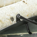 Outsunny - Porte-bûches 16 po courbé pour cheminée- panier de rangement à bois avec poignée flexible-Fabriqué en métal sélectionné avec une finition noire à poudre électrostatique pour plus de solidité et de durabilité 