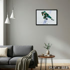 Kirill Kaprizov 20x29 Wild Skating-H - Toile encadree - 31" x 22"-Prêt à accrocher - livré entièrement assemblé