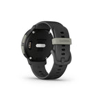 Garmin - Montre connectée Bounce 2 pour enfants - 43 mm - Gris ardoise-ASSISTANCE - Si votre enfant a besoin d'aide et que la fonction d'assistance est activée, soyez assuré que les contacts familiaux seront appelés et recevront un message avec un lien de partage de localisation LiveTrack pour la localisation en direct de votre enfant.